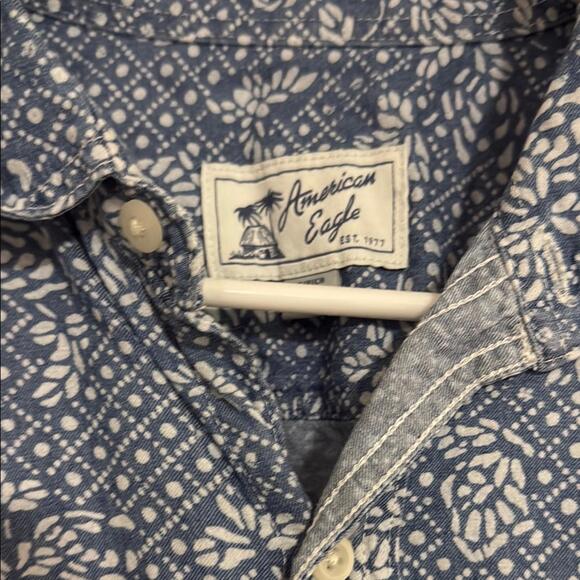 American Eagle Men's Casual Short Sleeve Button-Up Shirt - Picture 2 of 4